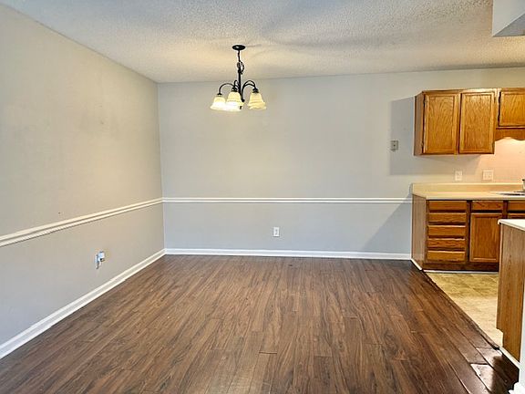 3rd image of 1219 Brittany Dr APT G