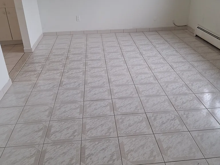 61 Fulton Ave — Photo 5