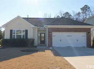 1460 Lake Glen Dr, Fuquay Varina, NC 27526