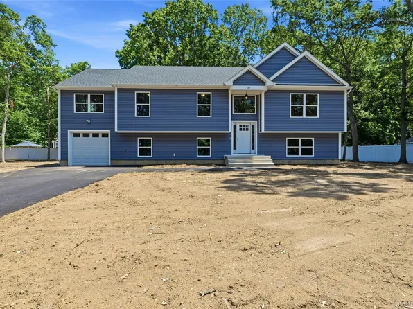 37 2nd Street, Moriches, NY 11955