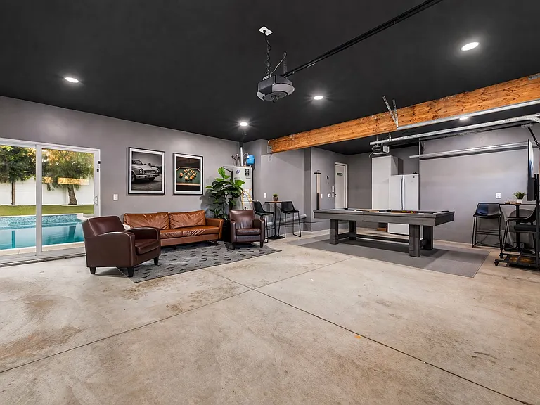 1131 Dincara Rd — Photo 13