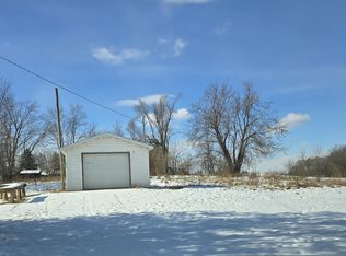 2826 Lake Pleasant Rd S, Osseo, MI 49266