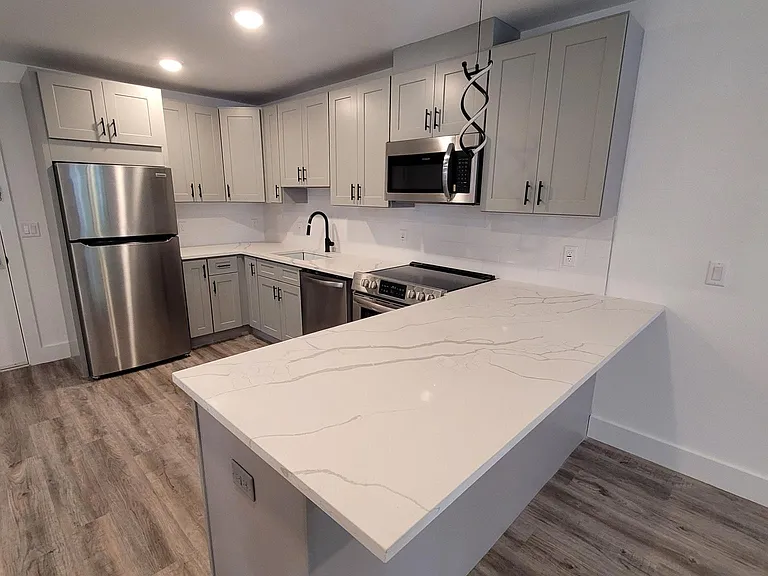 242 Spring St #1 — Photo 4