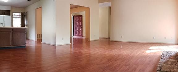 4th image of 3310 Clarksburg Dr