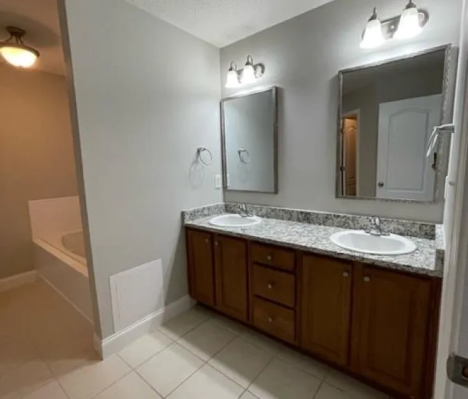 107 Armadale Dr — Photo 12
