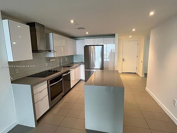 3rd image of 1600 NE 1st Ave APT 2111