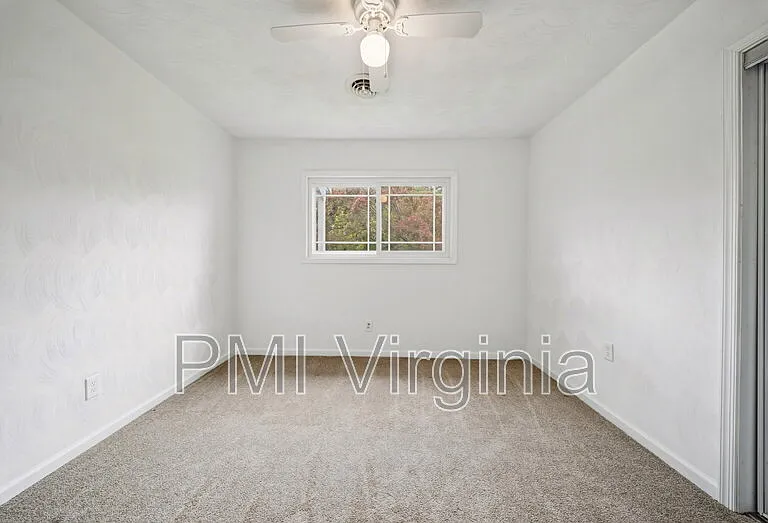 5389 Susquehanna Dr — Photo 16