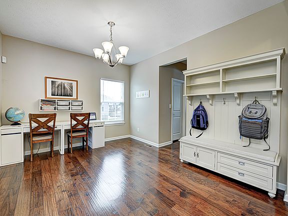 5th image of 10695 Long Branch Dr
