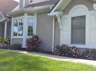 2417 W 137th Pl, Leawood, KS 66224