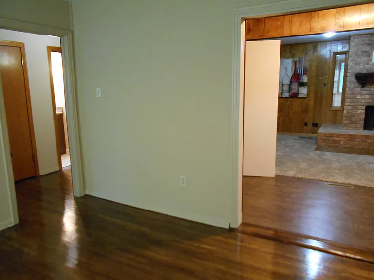 8716 Westwood Ave — Photo 16