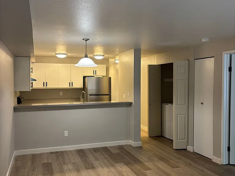City View Apartments in West Seattle — Photo 84