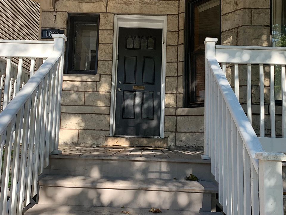1st image of 1625 N Richmond St #G