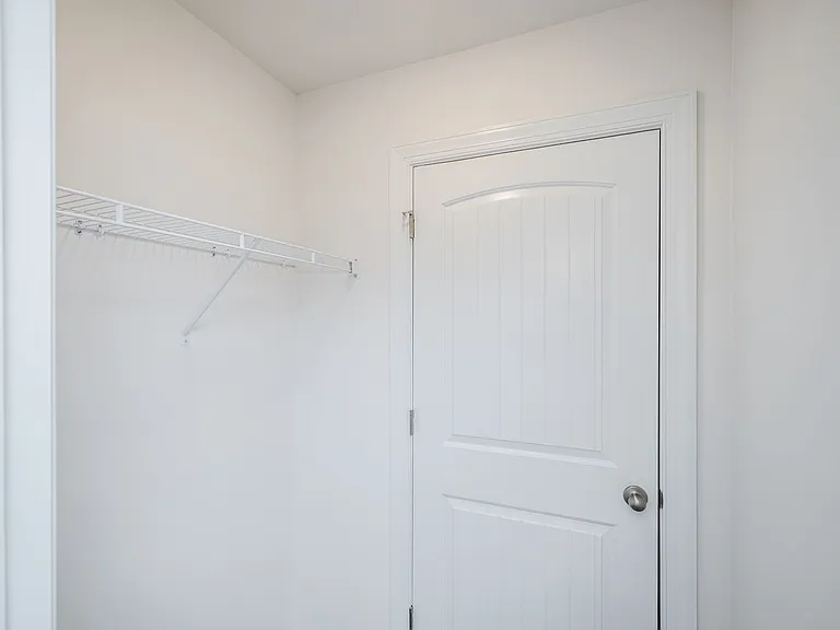 402 Manly Way — Photo 40