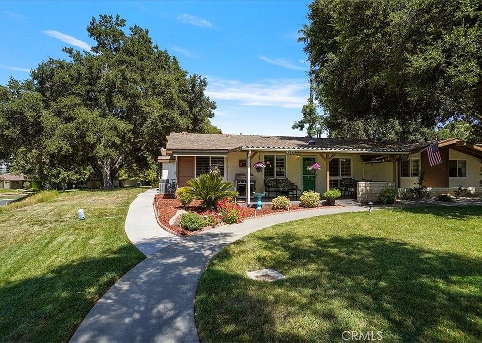 1st image of 19348 Avenue Of The Oaks