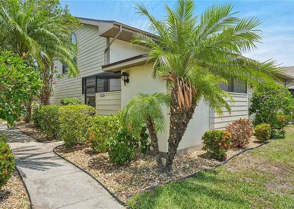 13345 Broadhurst Loop