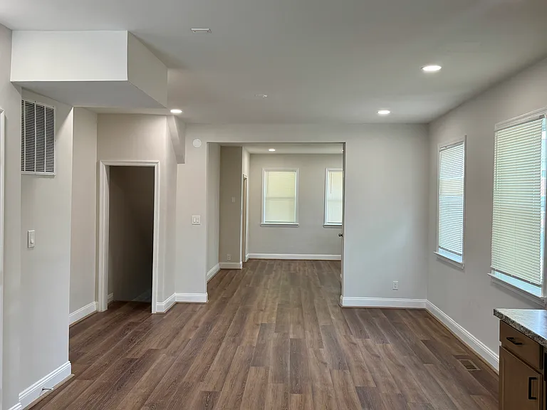 3321 Parklawn Ave — Photo 3