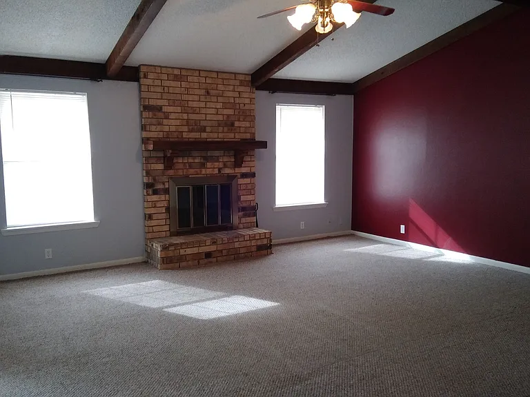 133 Janice Ln — Photo 1