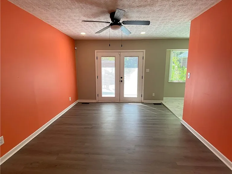 1701 Carter Baron Pl — Photo 5