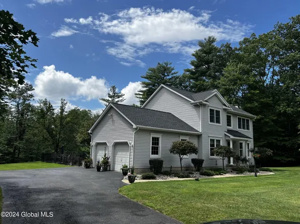 37 Drumlough Road, Averill Park, NY 12018