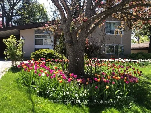 5 Cottonwood Dr, Toronto, ON M3C 2B3