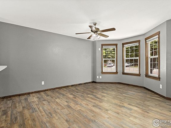 4th image of 1012 Valley Dr