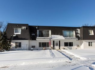 702 Oak St N APT B, Fargo, ND 58102