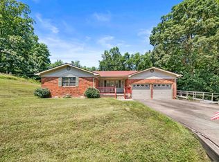 159 E Cretcher St, Grayson, KY 41143