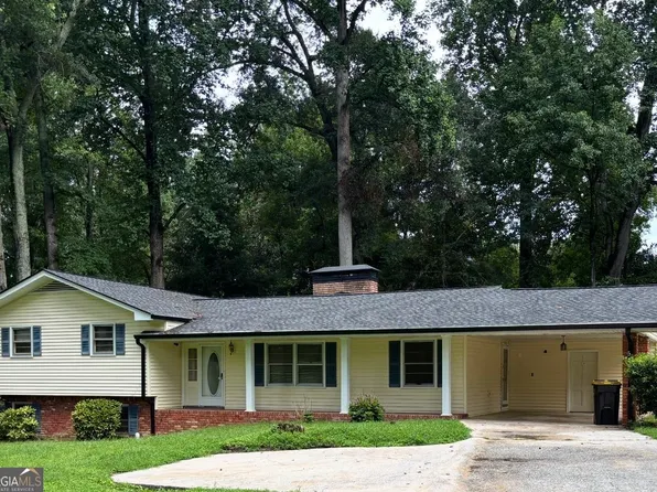 115 Valley View Dr, Fairburn, GA 30213