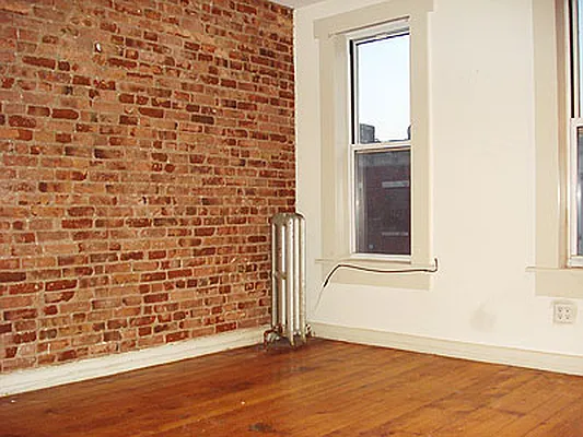 Rented by Awaye Realty Management LLC | media 23