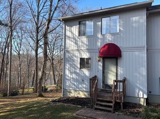 119 Point Shore Dr #119, Piney Flats, TN 37686