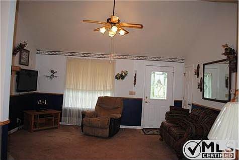 5th image of 105 Garland Ct