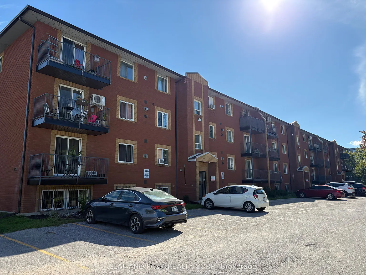 2 bed, $1,880 — Photo 1