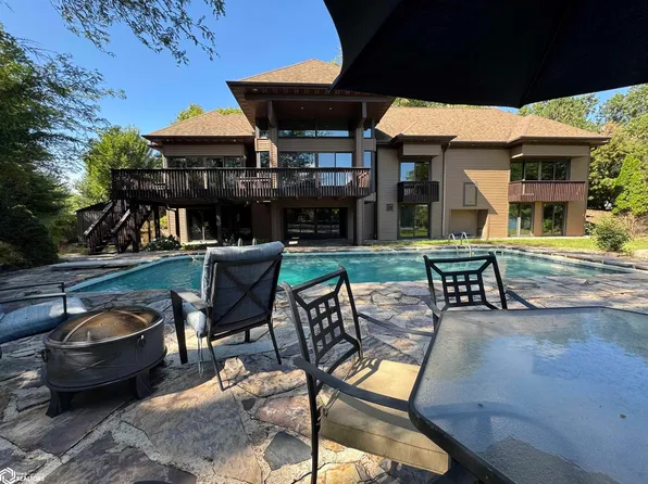 1371 Enchantment Dr, Creston, IA 50801