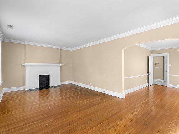 5th image of 7135 Amherst Ave #F2