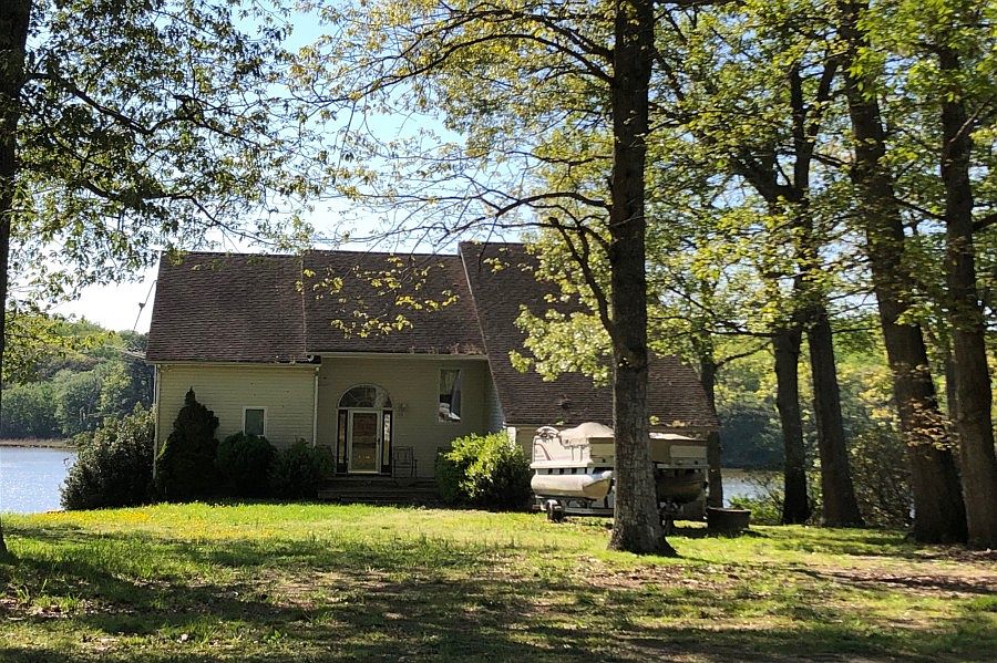 1st image of 868 Coan Dr