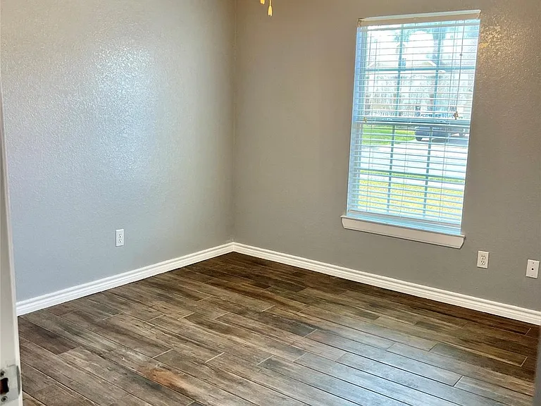 1728 Red Oak Ct — Photo 19