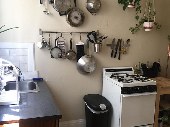 3rd image of 1121 Bush St APT 10