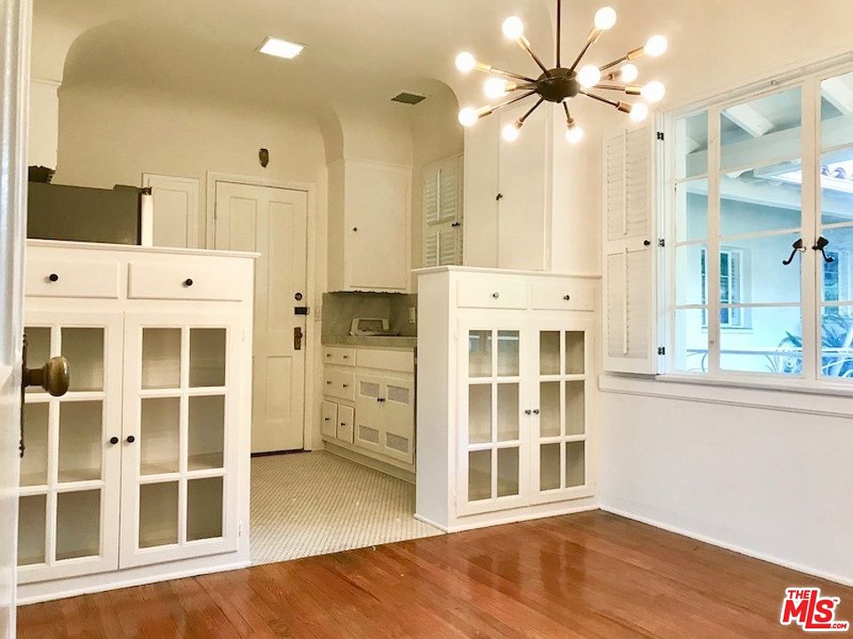 1st image of 8476 Fountain Ave