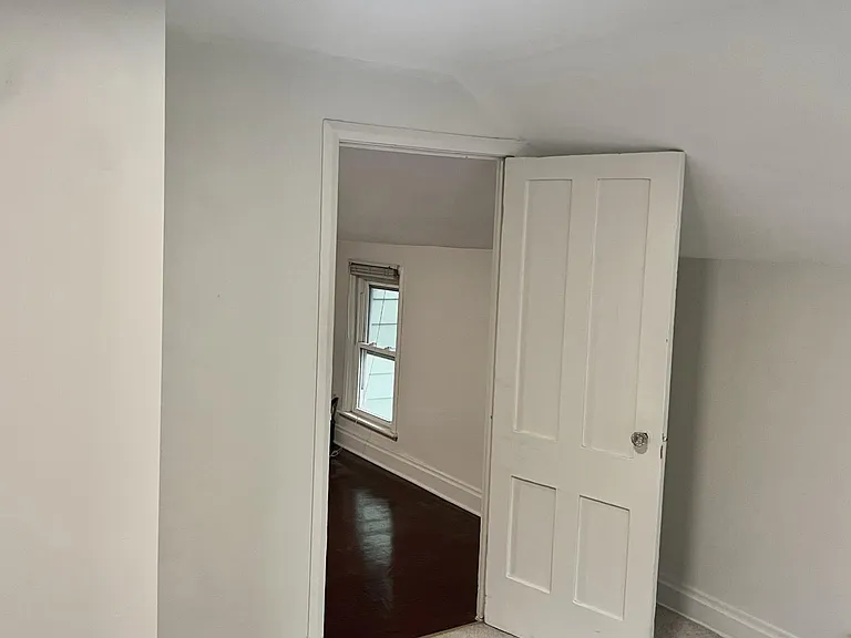 60 Carlton St #2 — Photo 14