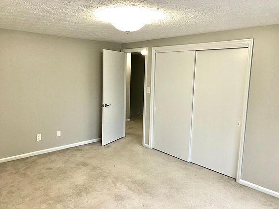 Larger bedroom, upstairs