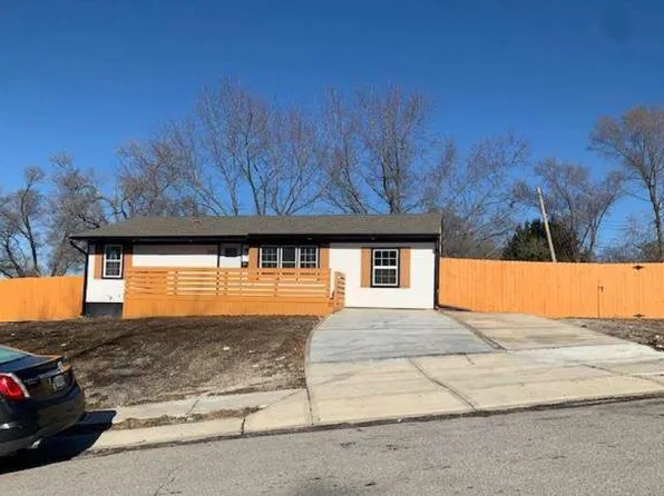 9100 E 43rd Ter, Kansas City, MO 64133