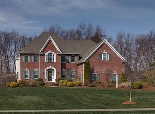 10 Connelly Hill Rd, Hopkinton, MA 01748