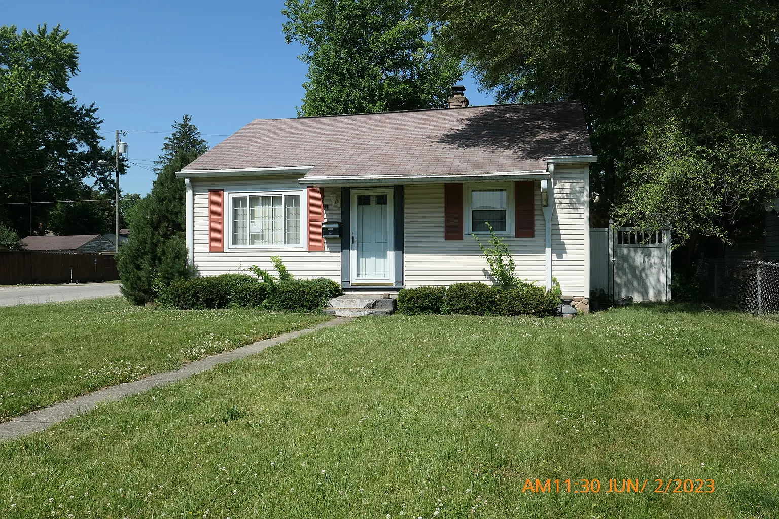 2002 N Moreland Ave photo 1