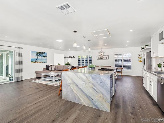 4th image of 4541 Mount Lindsey Pl