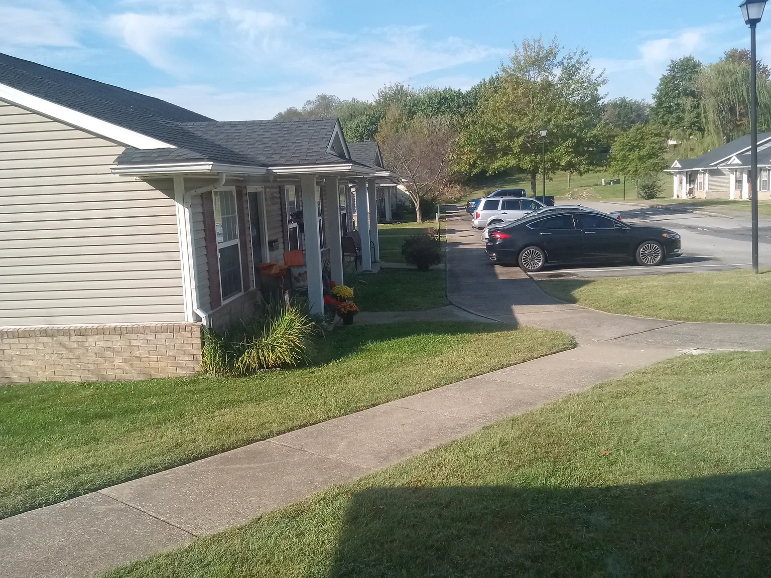 2 bed, 1000 sqft, $836 — Photo 1