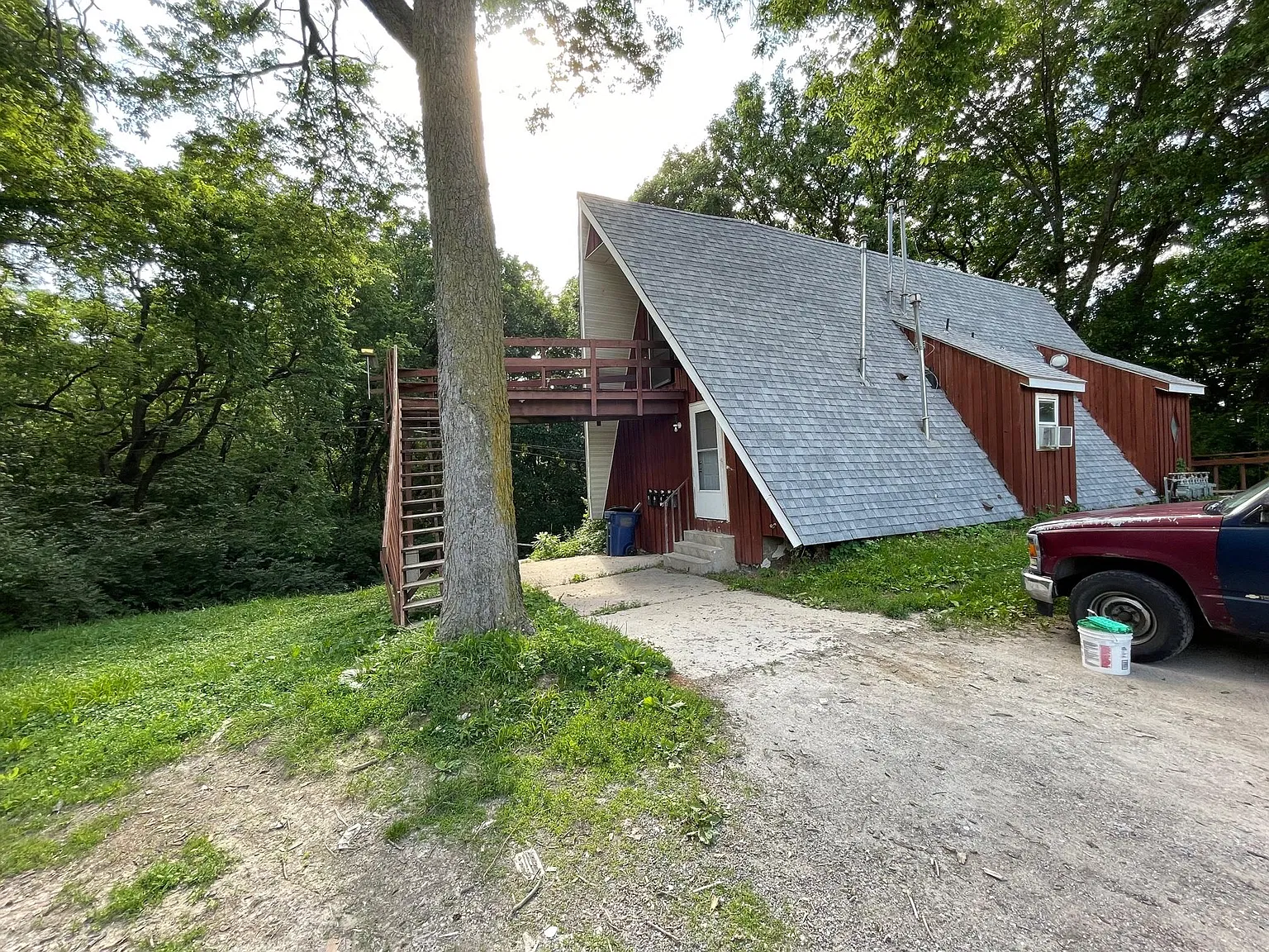2518 W Jefferson St — Photo 3