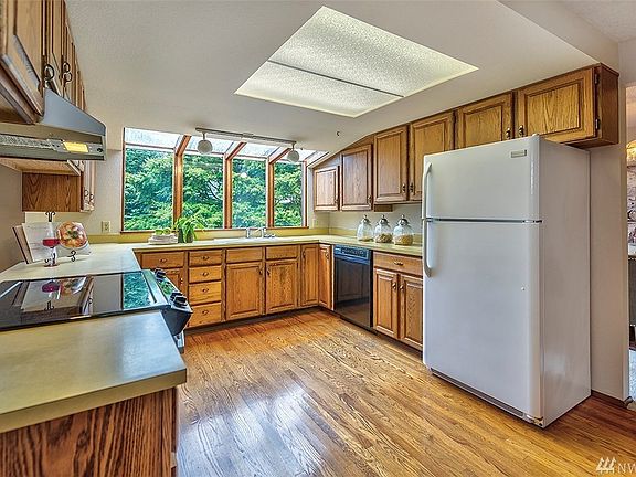 5th image of 12224 NE 68th Pl