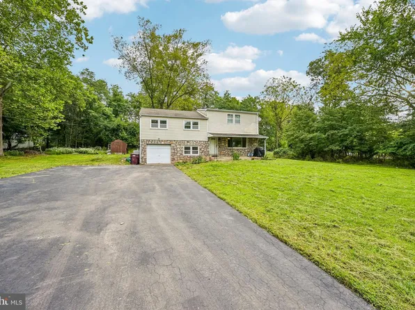 3235 Marilyn Ave, Eagleville, PA 19403
