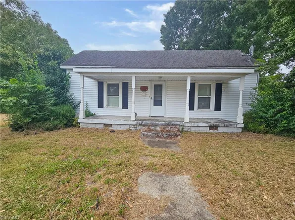 115 The Blvd, Eden, NC 27288