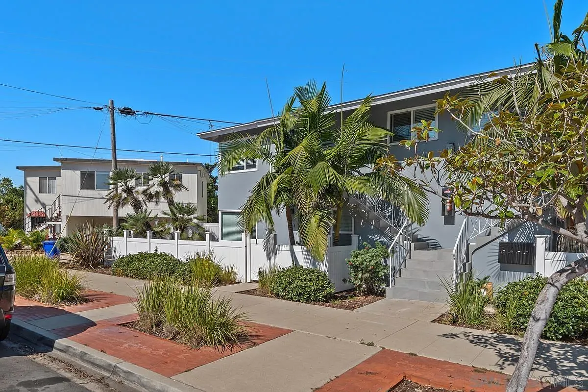 Building Photo - 854 Olive Ave